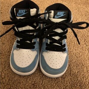 JORDAN TODDLER Jordan 1 Retro High OG TD "University Blue"